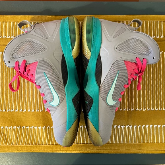 Nike Lebron SOUTH BEACH 9 size men’s 10 US - Picture 7 of 10